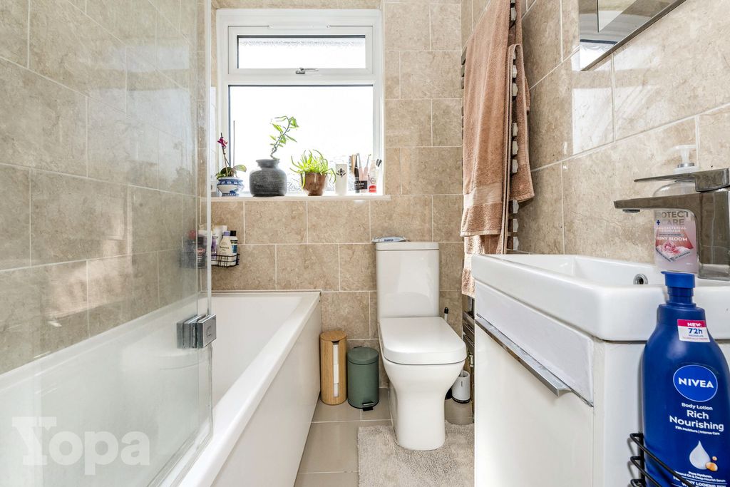 Additional image 12 of 2 bed terraced house for saleSunland Avenue, Bexleyheath DA6