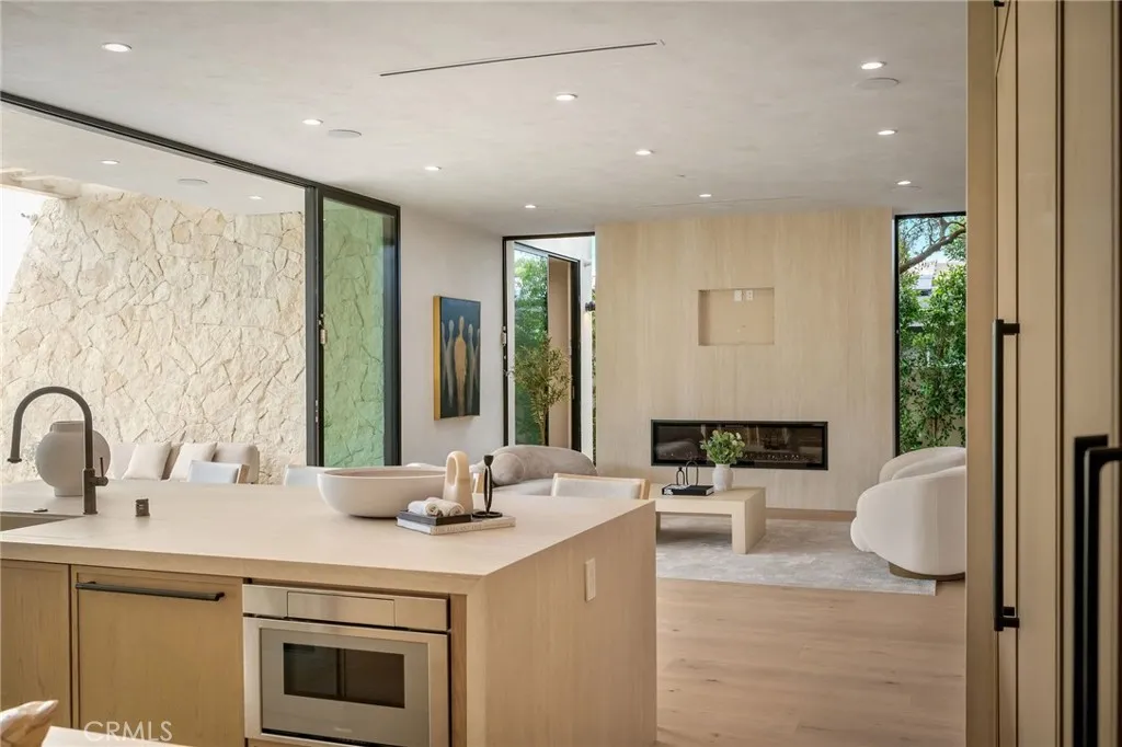 Additional image 26 of 15447 Huston St, Sherman Oaks, CA 91403