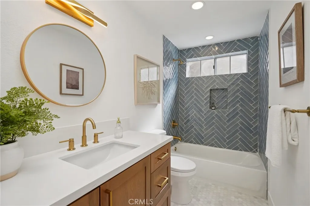 Additional image 87 of 2421 Clark Lane Unit B, Redondo Beach, CA 90278