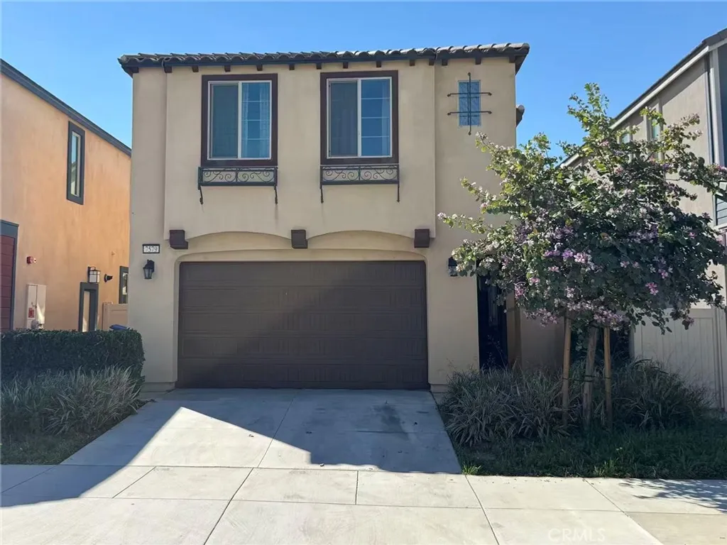 7579 Botany St, Chino, CA 91708 photo 2