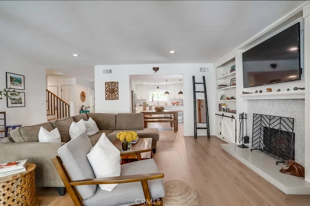 Additional image 93 of 20619 Martha St, Woodland Hills, CA 91367