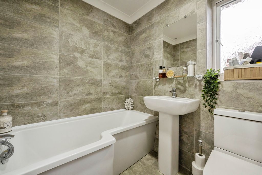 Additional image 17 of 4 bed detached house for saleLindsey Drive, Crowle, Scunthorpe DN17