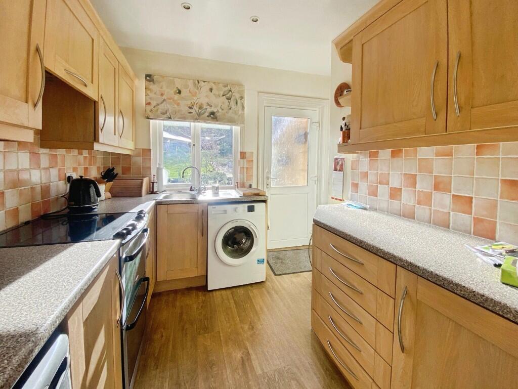 BATHAMPTON - Devonshire Road photo 5
