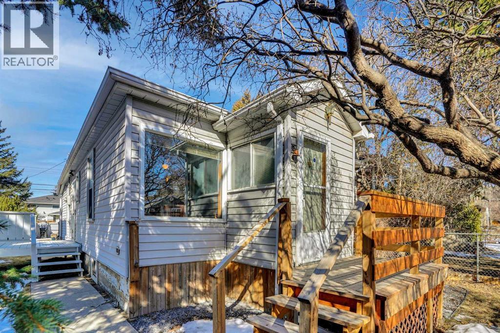 231 11A Street NE