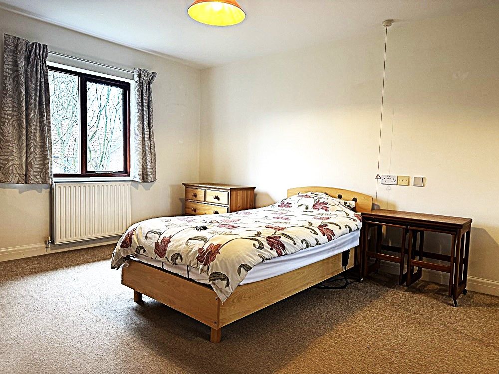 Additional image 3 of 1 bed flat to rentEmmbrook Court, Reading RG6