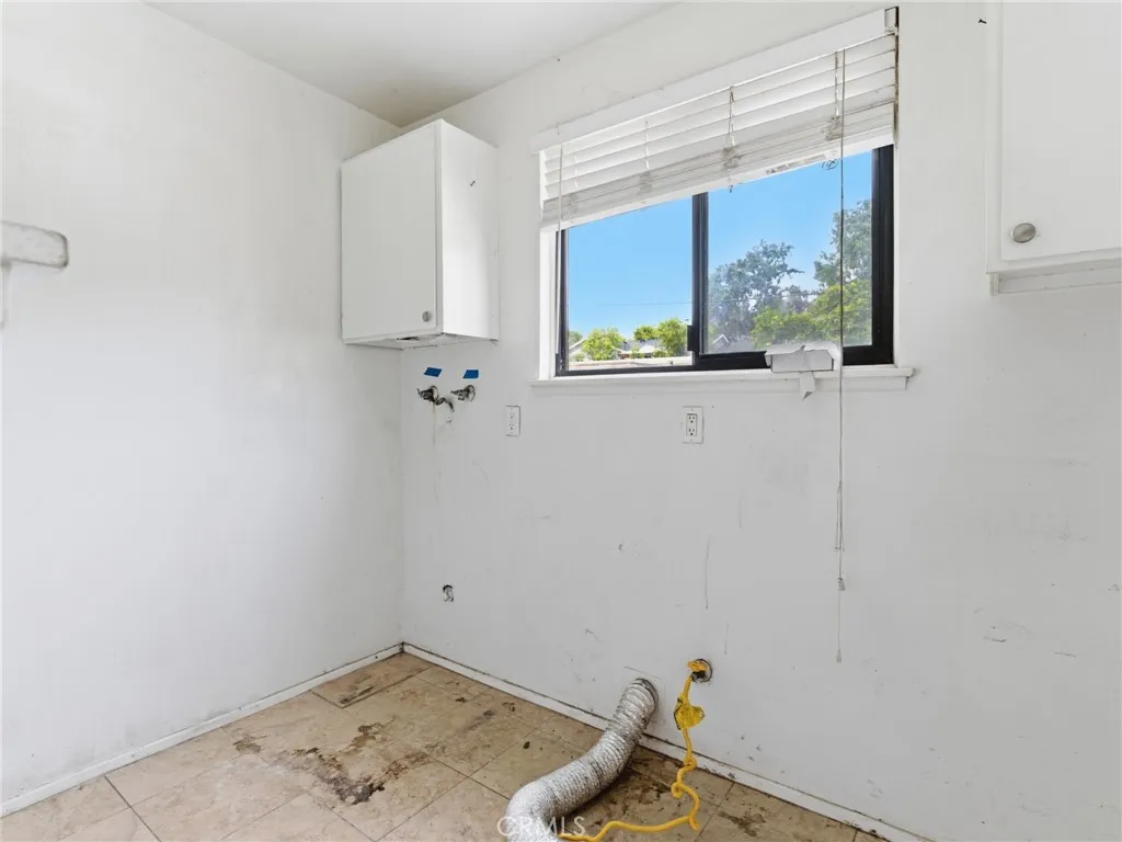 Additional image 51 of 10127 Foothill Boulevard, Sylmar, CA 91342