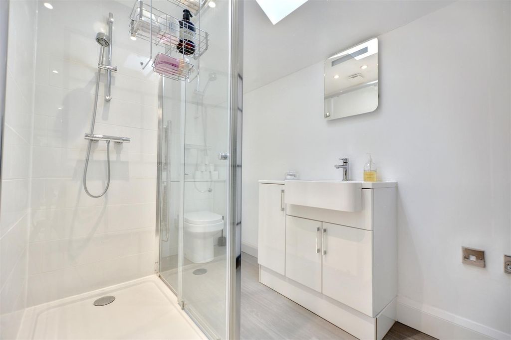 Additional image 25 of 3 bed flat to rentTown Street, Bramcote, Nottingham NG9