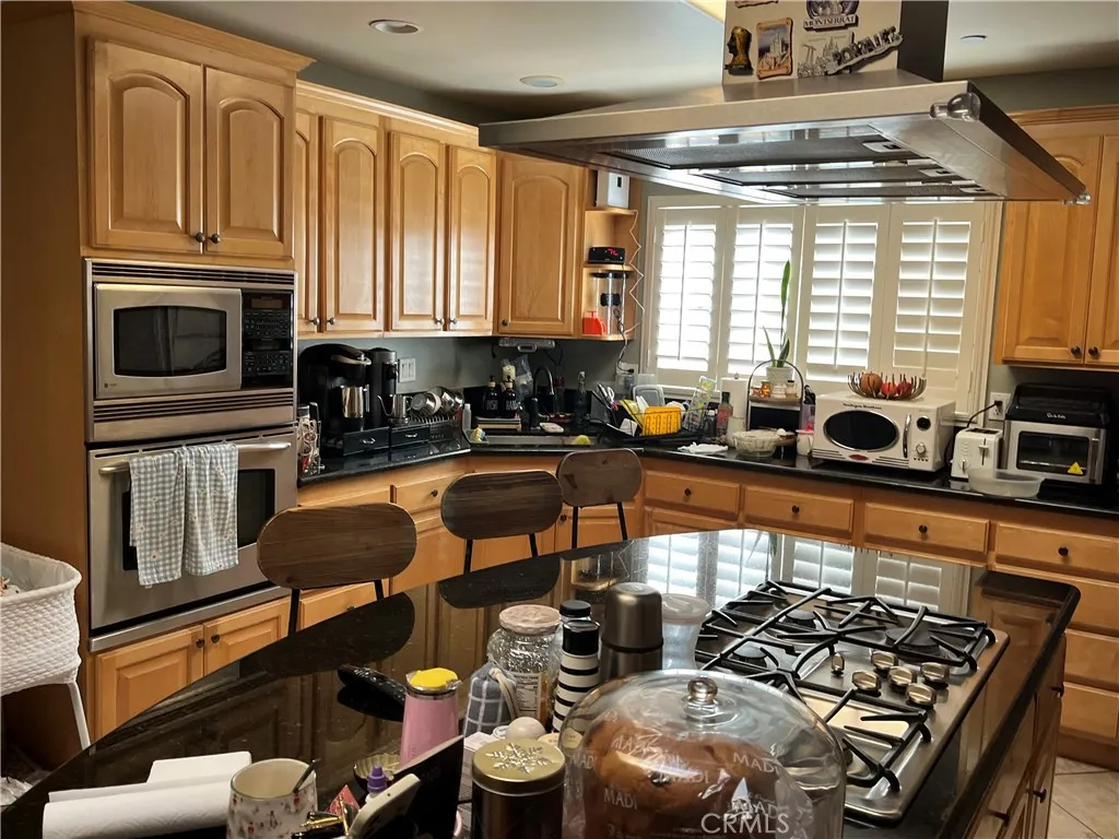 Additional image 16 of 2051 N Catalina street, Los Angeles, CA 90027
