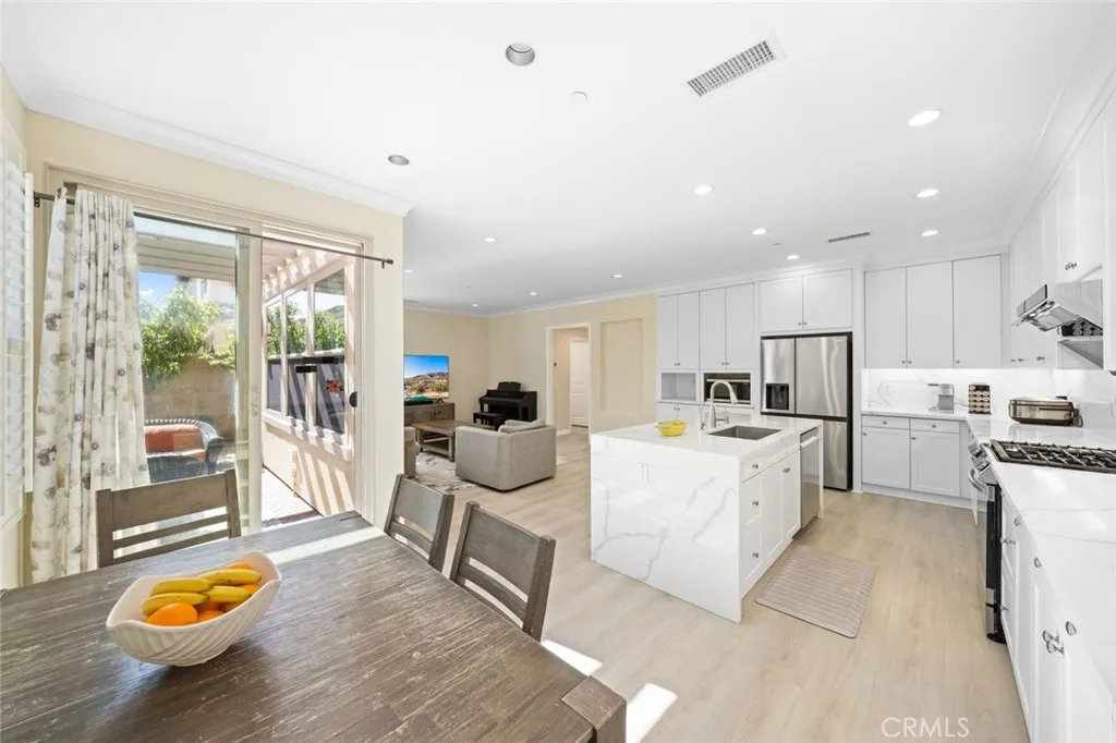 Additional image 9 of 107 Overbrook, Irvine, CA 92620