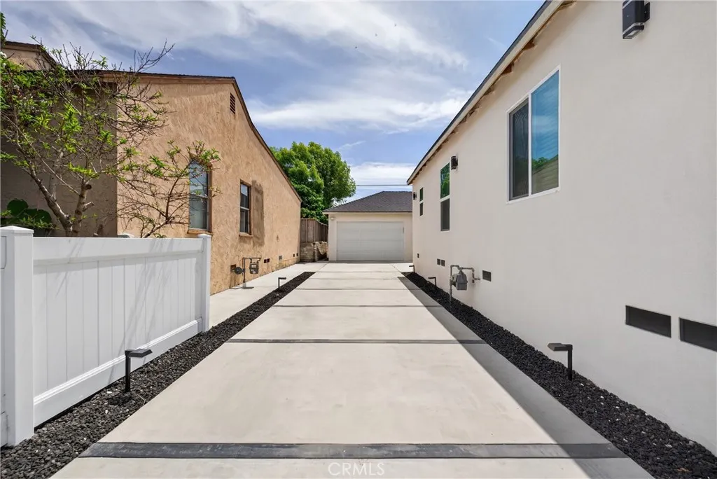 Additional image 6 of 906 W poplar Street, Compton, CA 90220