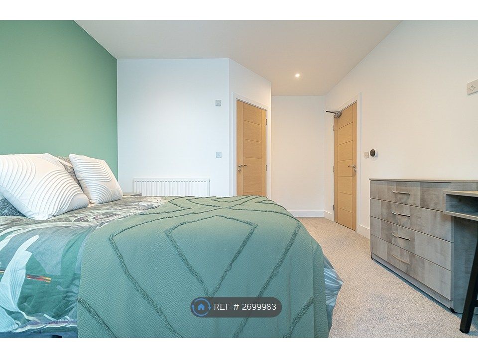 Additional image 12 of 8 bed terraced house to rentClare Street, Bridgwater TA6