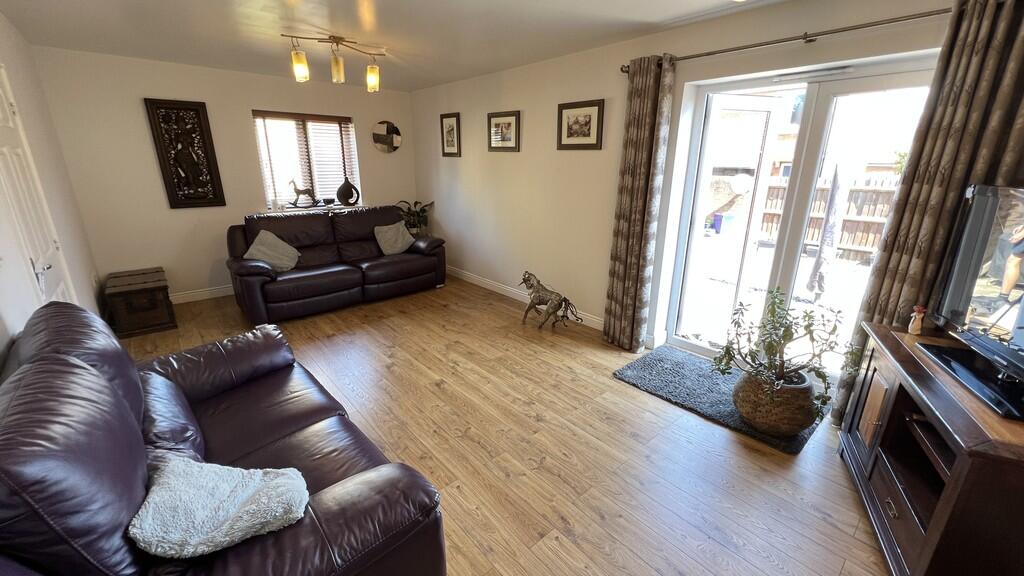 Southdown Way, Warminster photo 2