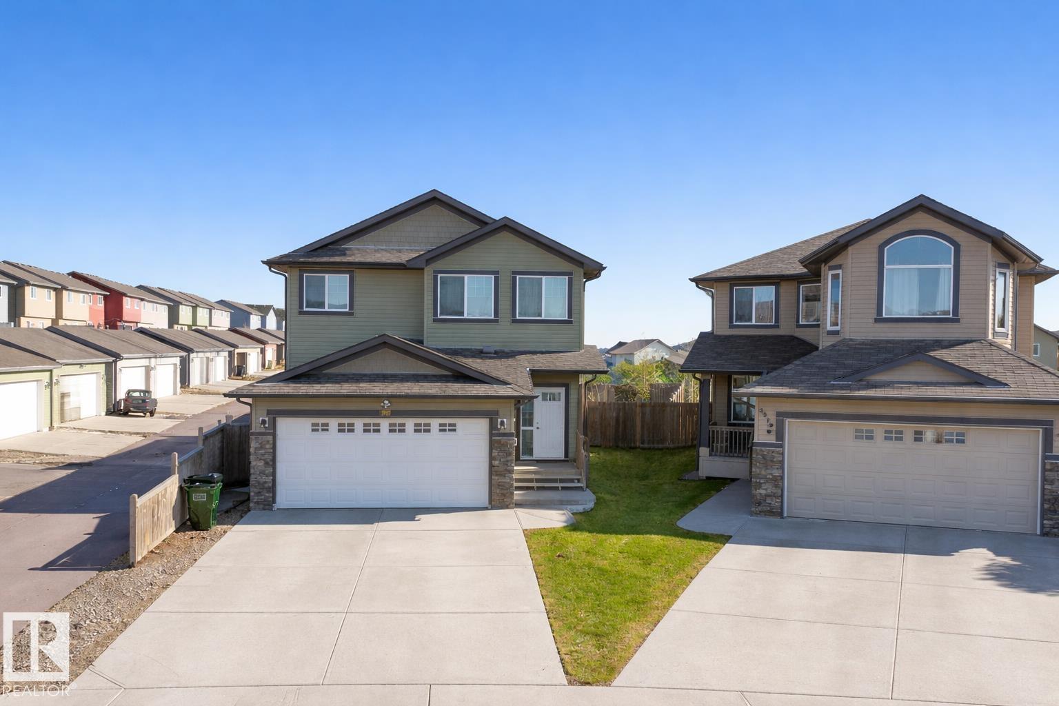 3215 22 AV NW