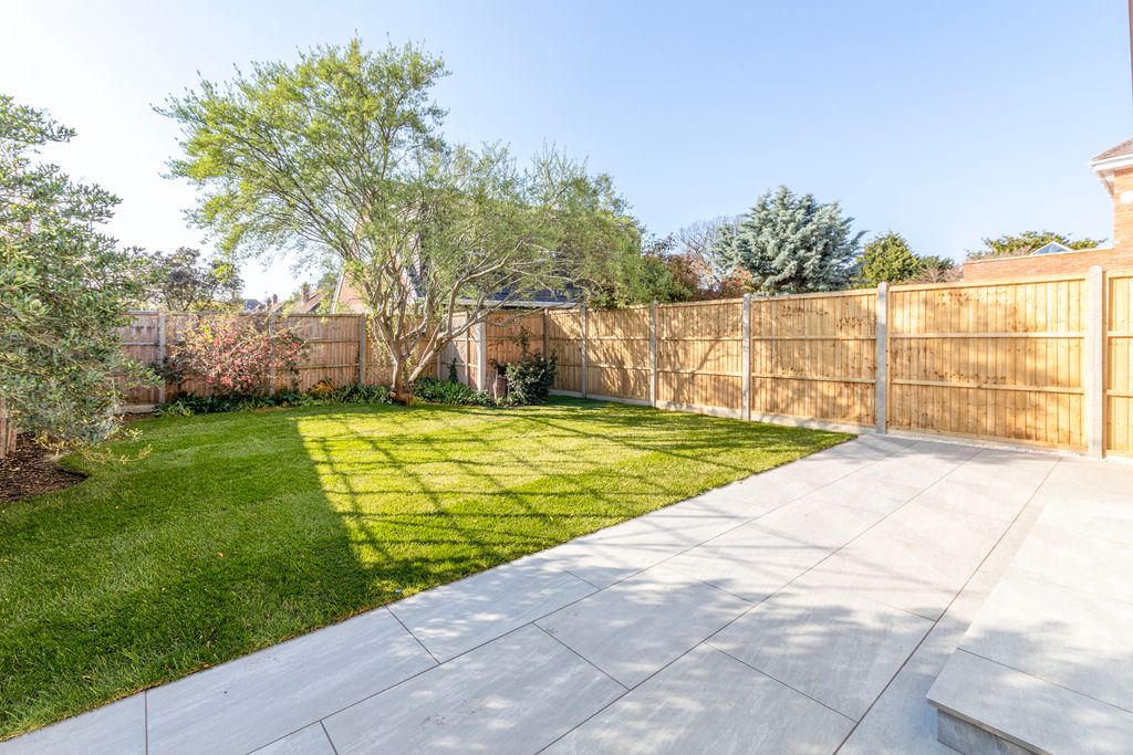 Additional image 21 of 4 bed semi-detached house for saleGreen Lane, Hersham Village, Surrey KT12