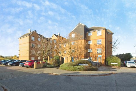 Greenhaven Drive, London SE28