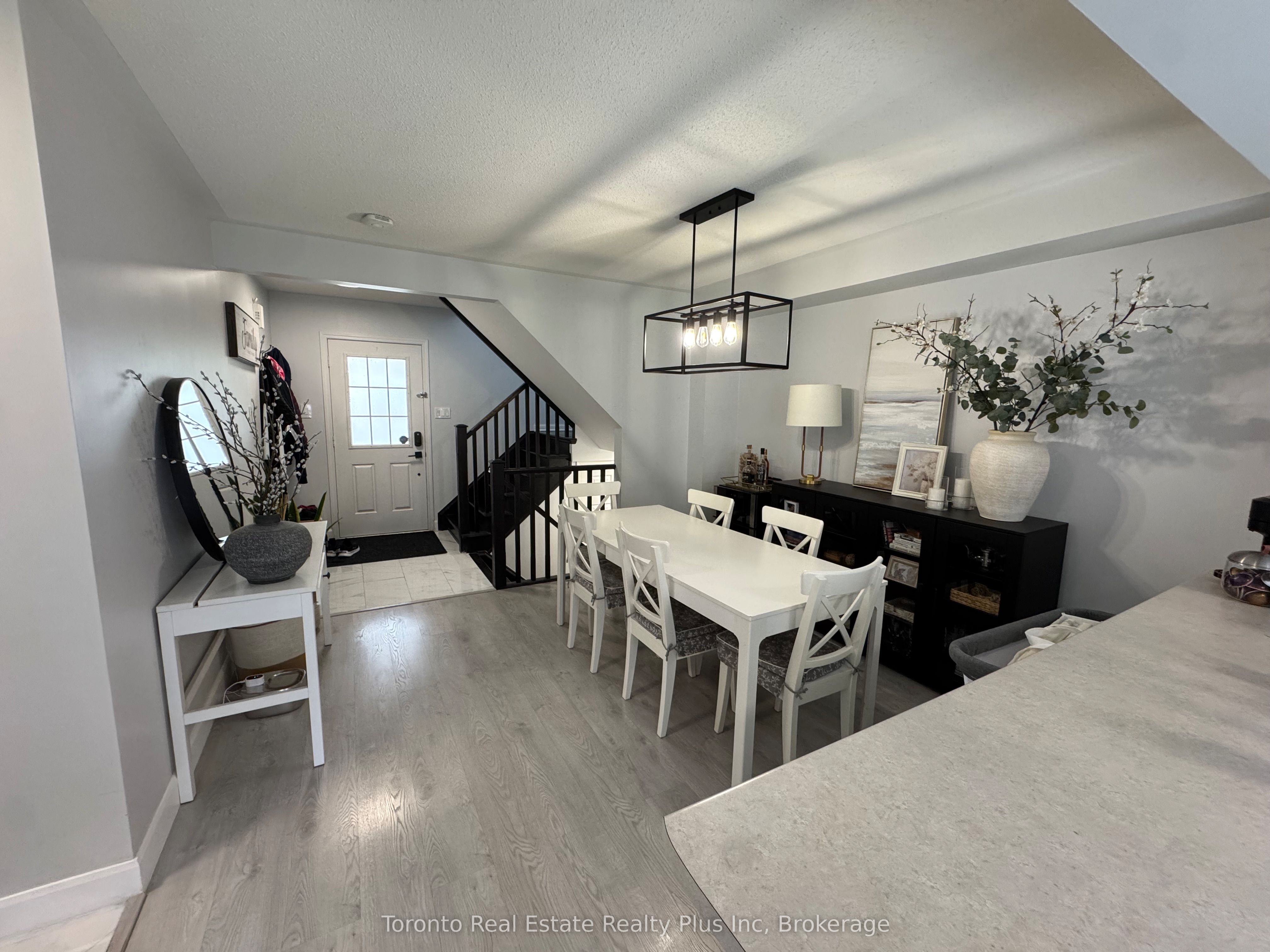 573 Cargill Path, Milton, ON, L9T 7R5 photo 4
