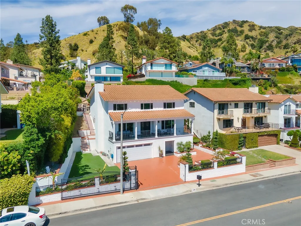 Additional image 142 of 1426 E Tujunga Avenue, Burbank, CA 91501