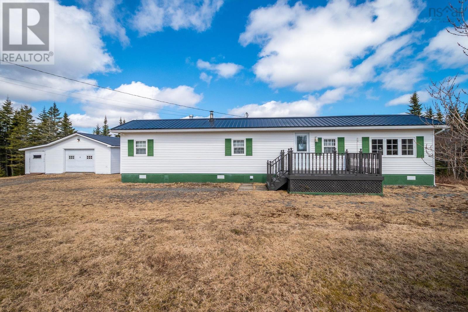 4609 Highway 211