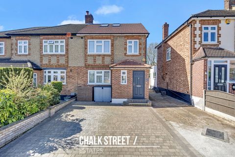 Hacton Drive, Hornchurch RM12
