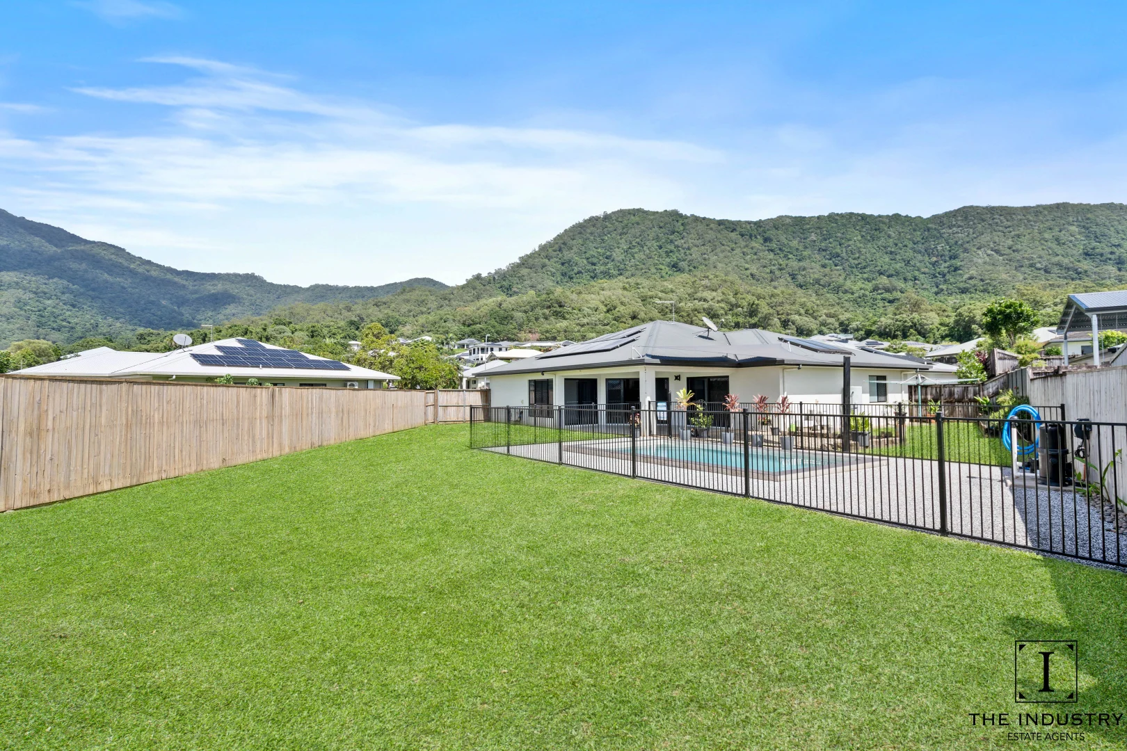 Additional image 3 of 18 Tyenna Close, Bentley Park QLD 4869