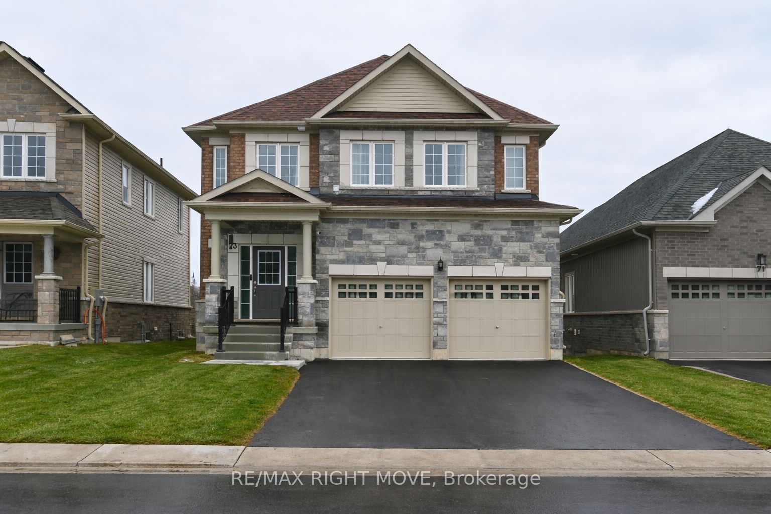 73 Atlantis Drive, Orillia, ON, L3V 8L4