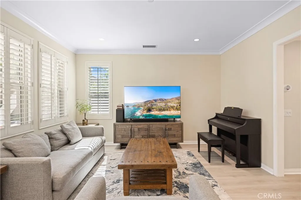 Additional image 6 of 107 Overbrook, Irvine, CA 92620
