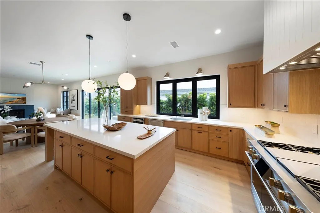 Additional image 12 of 1594 Redlands Place, Costa Mesa, CA 92627