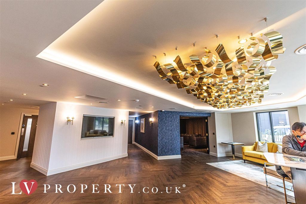 Additional image 4 of 1 bed flat to rentBroad Street, Birmingham, West Midlands B15