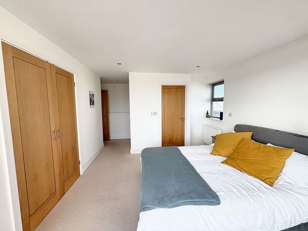 Additional image 13 of 2 bed flat for saleRichmond Walk, Plymouth PL1