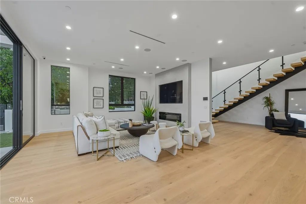 Additional image 30 of 4331 Alonzo, Encino, CA 91316