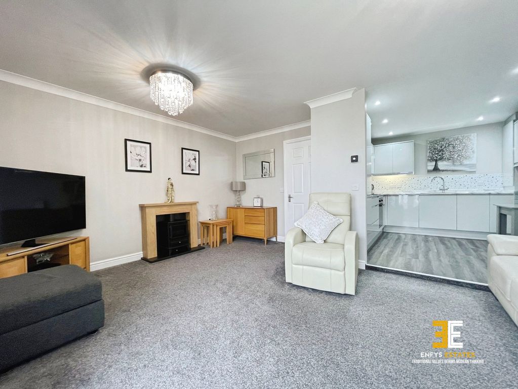 Additional image 5 of 2 bed flat for saleCraig Y Don Parade, Llandudno LL30