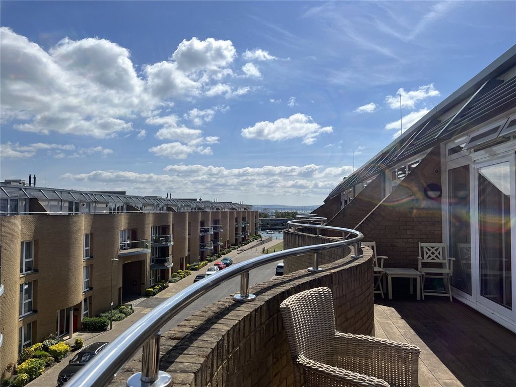 Additional image 3 of 2 bed flat for saleAlmansa Way, Lymington, Hampshire SO41