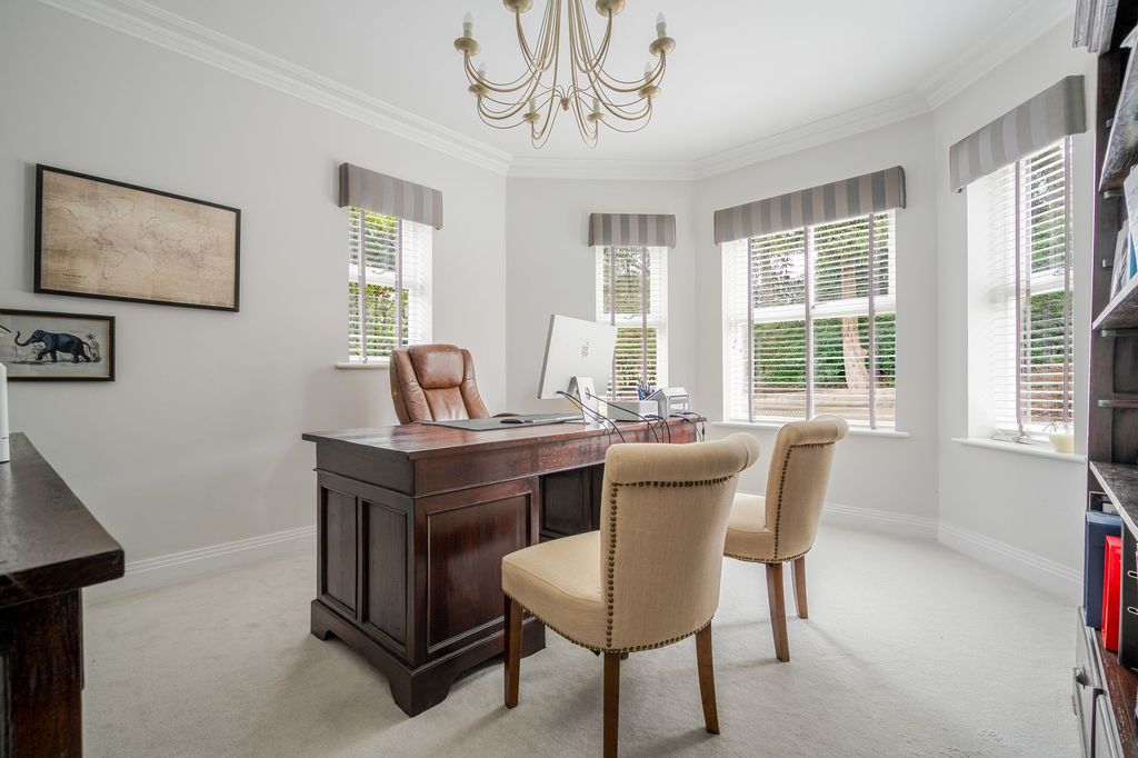 Additional image 6 of 5 bed detached house to rentSunningdale Heights, Sunningdale SL5