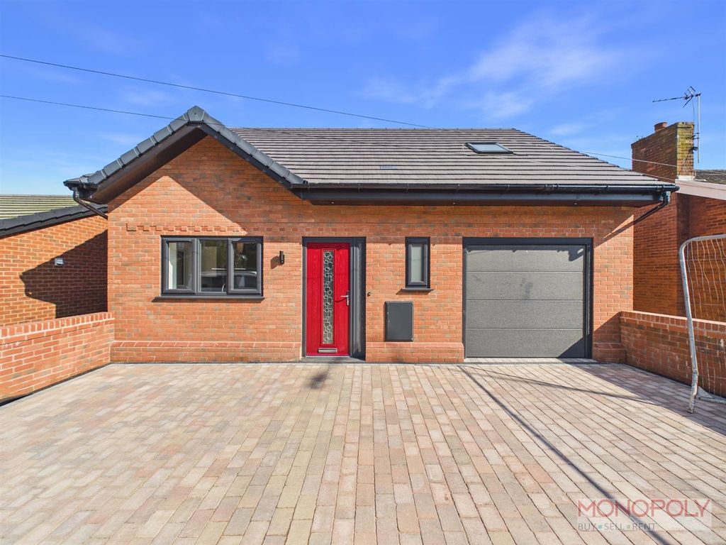 4 bed detached house to rentHawarden Road, Wrexham LL12