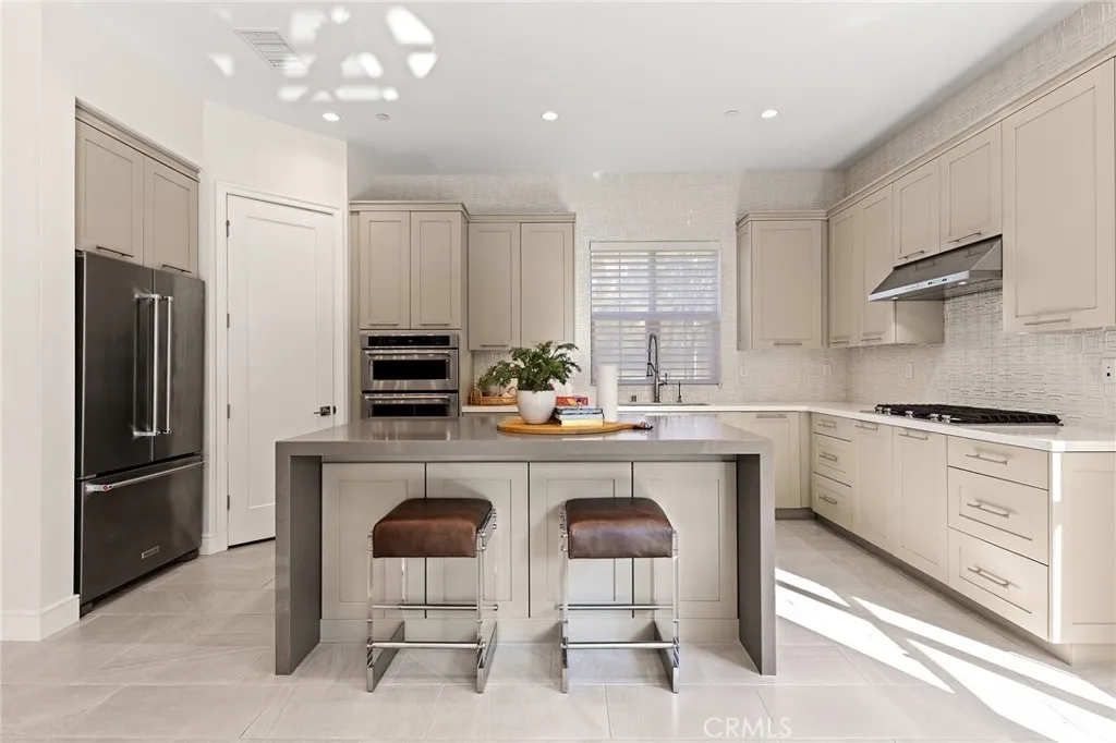 Additional image 19 of 117 Petunia, Irvine, CA 92618