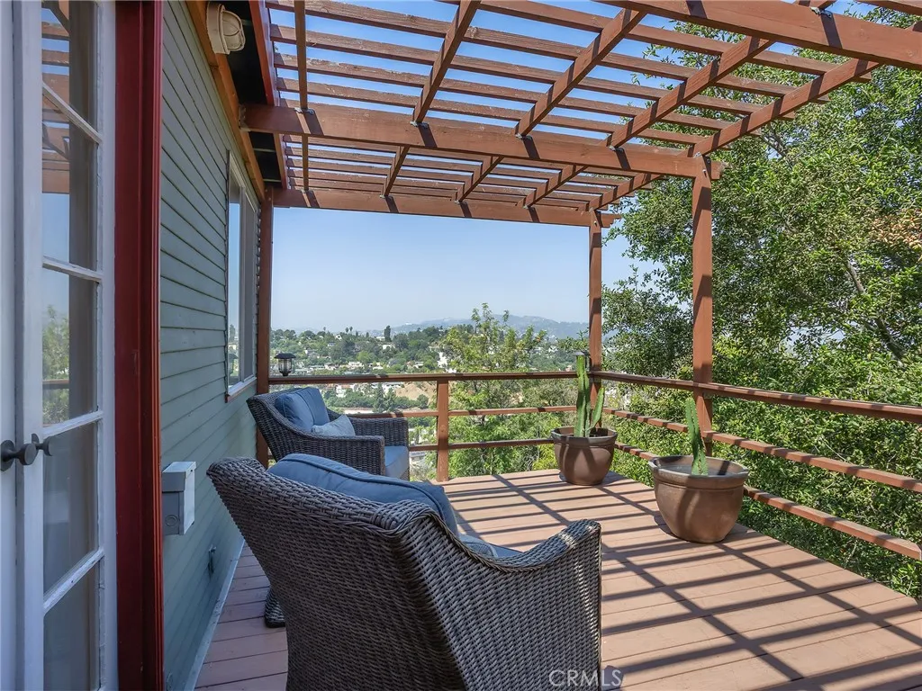 Additional image 130 of 1825 Altivo Way, Echo Park, CA 90026