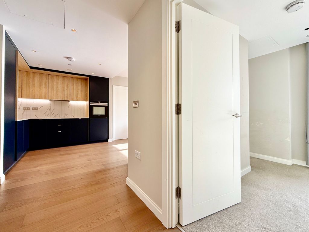 Additional image 3 of 2 bed flat to rentGasholder Place, London SE11
