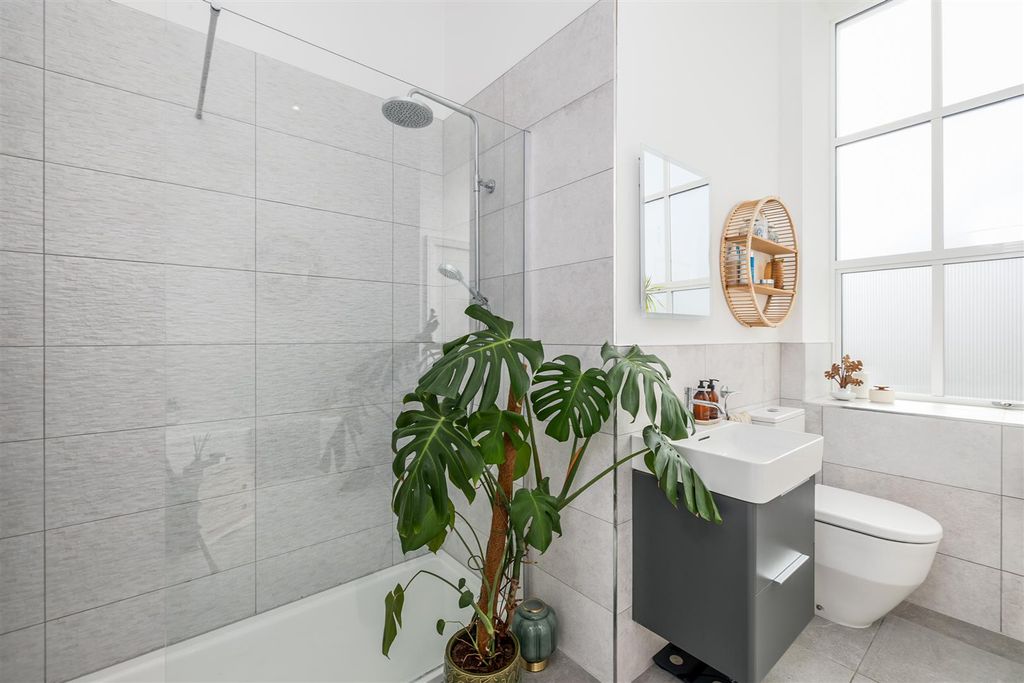 Additional image 19 of 3 bed flat for saleCraigie Drive, Plymouth PL1