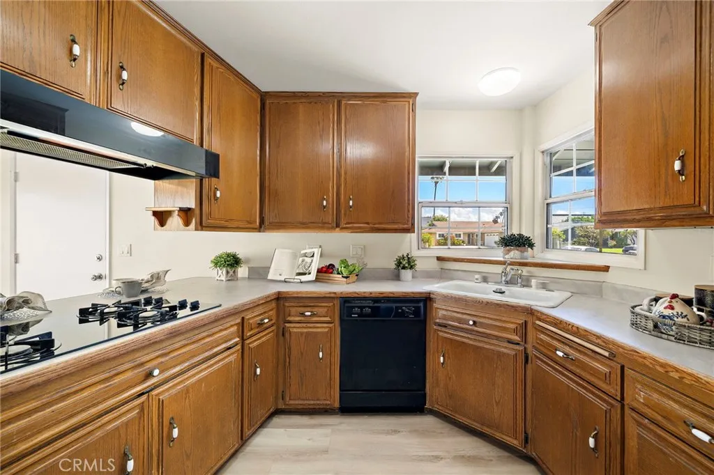 Additional image 16 of 15001 Sussex Circle, Huntington Beach, CA 92647