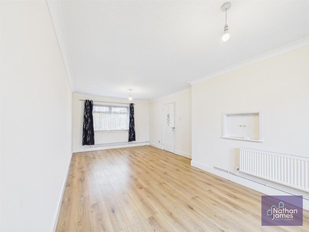 Additional image 5 of 3 bed semi-detached house for saleCastle Lodge Crescent, Caldicot NP26