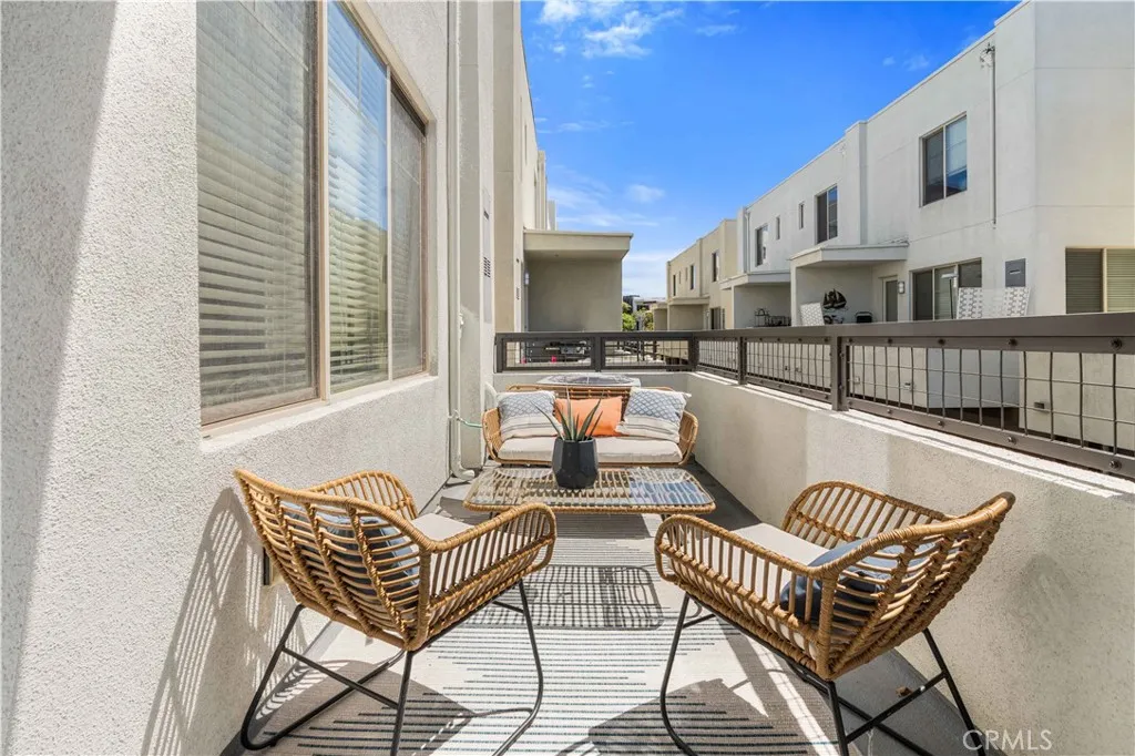 Additional image 14 of 5560 Boardwalk Unit 105, Hawthorne, CA 90250