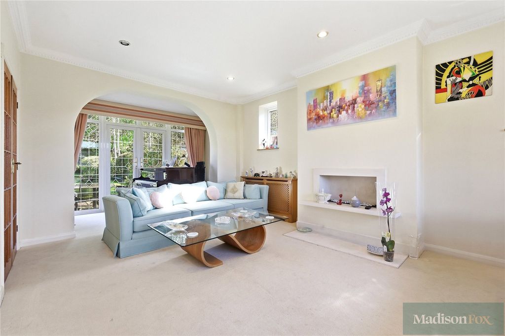 Additional image 4 of 5 bed detached house for saleParkland Close, Chigwell, Essex IG7