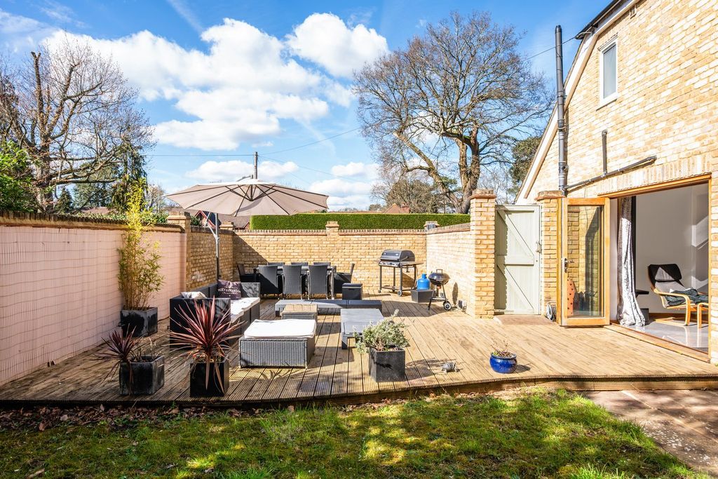 Additional image 22 of 4 bed semi-detached house for saleOatlands Avenue, Weybridge KT13