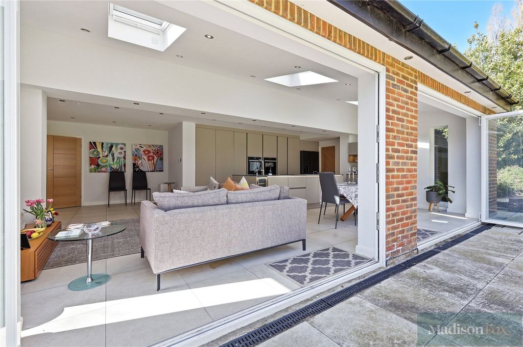 Additional image 12 of 5 bed detached house for saleParkland Close, Chigwell, Essex IG7