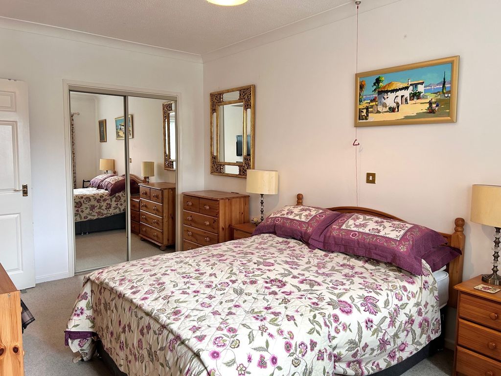 Additional image 7 of 2 bed flat for saleFernlea Avenue, Ferndown BH22