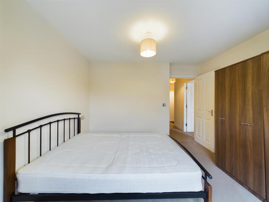 Additional image 2 of 24, Monkspath Hall Road Solihull, B91 3DN
