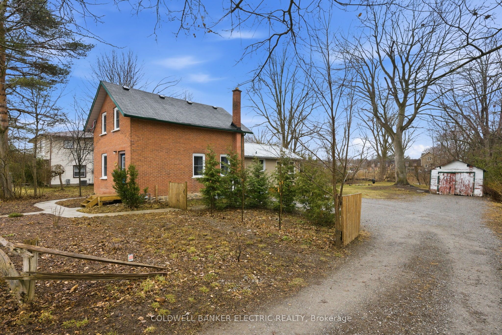 Additional image 2 of 607 Armour Road, Peterborough, ON, K9H 1Z3
