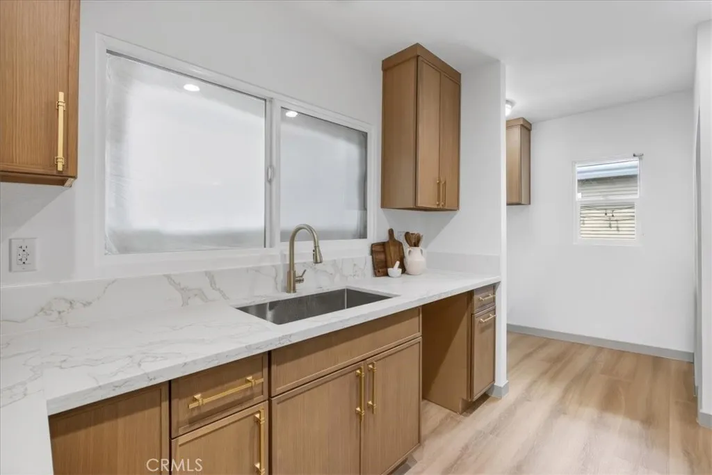 Additional image 89 of 4239 S Raymond Avenue, Los Angeles, CA 90037