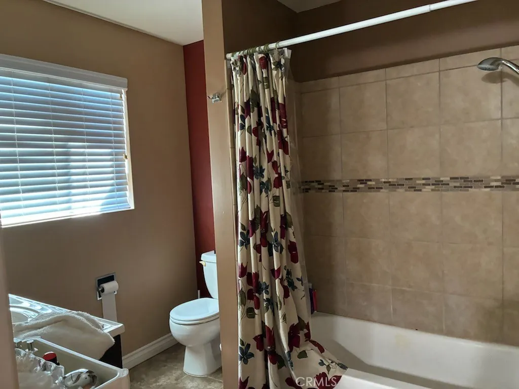 Additional image 48 of 919 N Minter St, Santa Ana, CA 92701