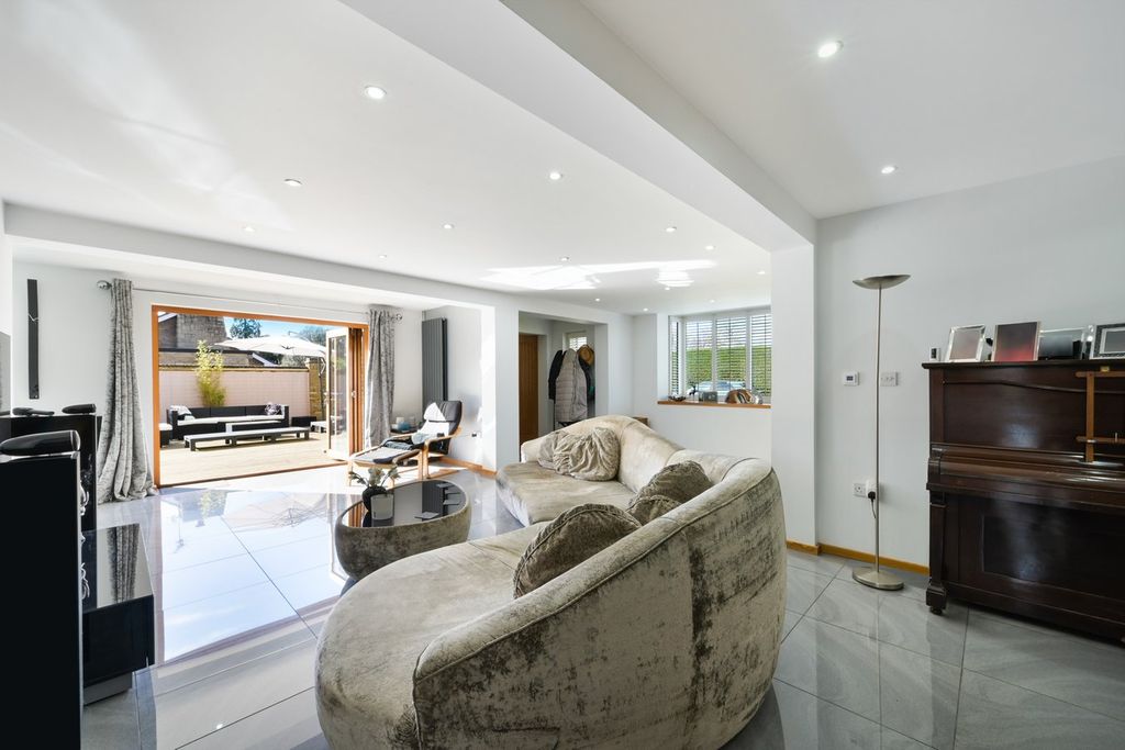 Additional image 11 of 4 bed semi-detached house for saleOatlands Avenue, Weybridge KT13